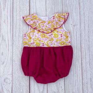 Barboteuse Clarisse gaze fushia et liberty Betsy strawberry lemonade