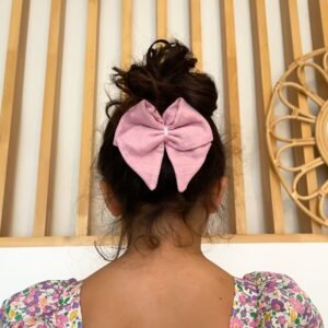 Barrette Mina gaze pailletée rose clair