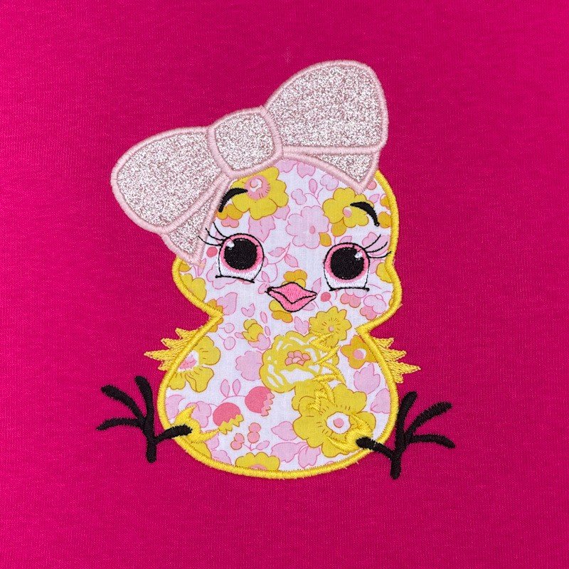 Robe brodée sweat fushia et Liberty Betsy strawberry lemonade – Image 3