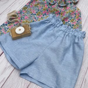 Short lin/coton bleu ciel 10 ans