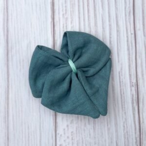 Barrette Mina gaze pailletée vert canard