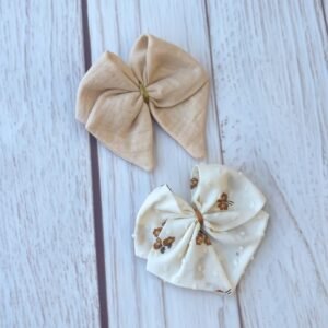 Duo de barrettes gaze pailletée et plumetis fleuri (numéro15)