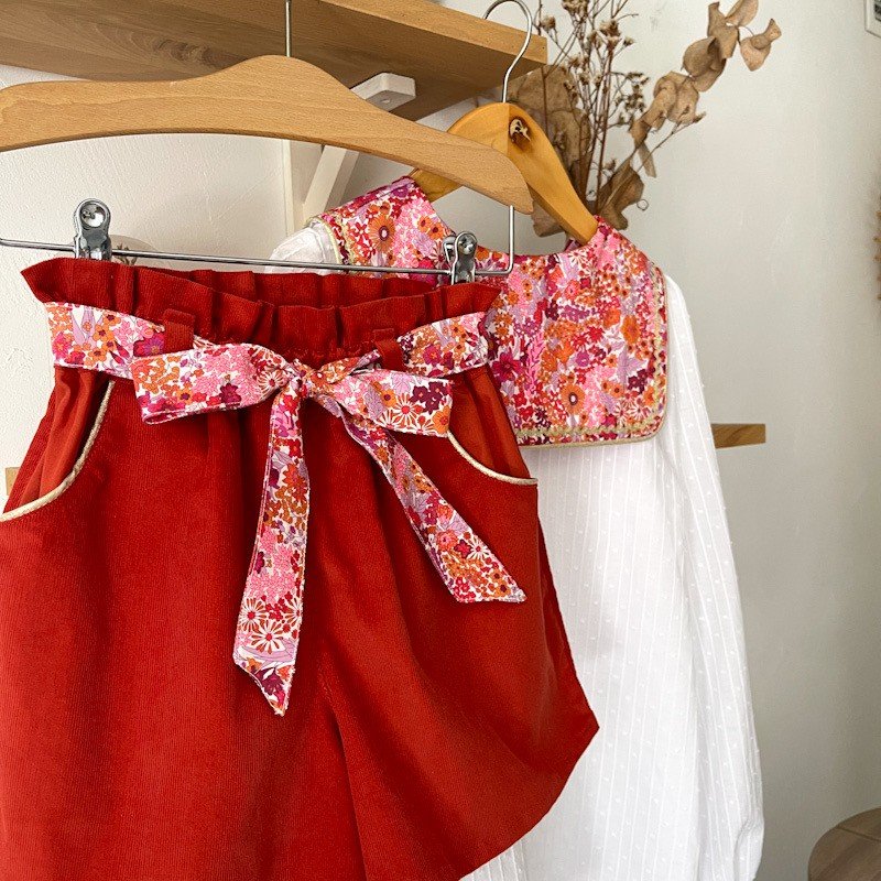 Short Azilis velours et Liberty Margaret annie hibiscus – Image 2